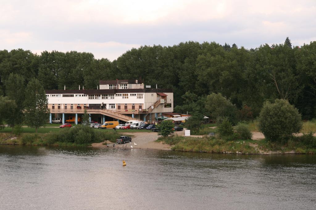 Hostel Boathouse Prague Exterior photo